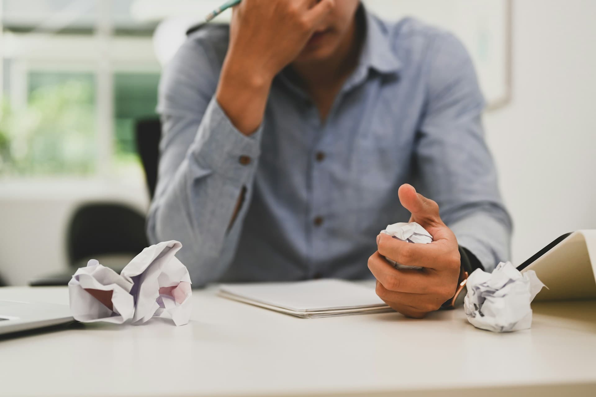 How to Stay Confident When Facing Job Rejection: A Complete Guide